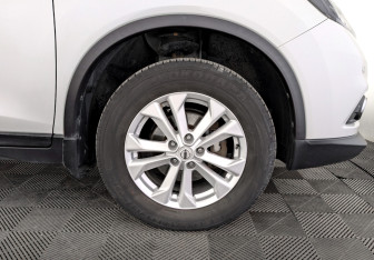 Подержанный автомобиль Nissan X-Trail 2018 года (18 фото)