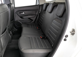 Подержанный автомобиль Renault Duster 2021 года (18 фото)