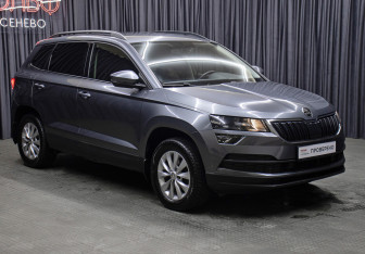 Подержанный автомобиль Skoda Karoq 2020 года (3 фото)