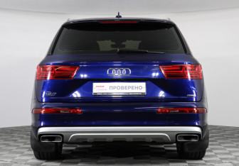 Подержанный автомобиль Audi Q7 2019 года (6 фото)