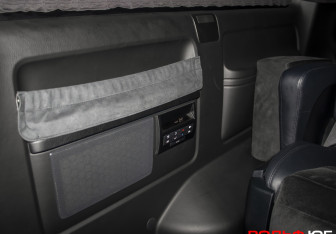 Подержанный автомобиль Volkswagen Multivan 2016 года (20 фото)