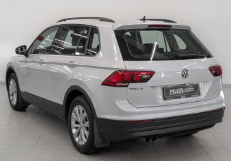 Подержанный автомобиль Volkswagen Tiguan 2020 года (7 фото)