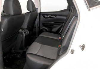 Подержанный автомобиль Nissan Qashqai 2018 года (11 фото)