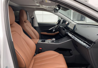 Подержанный автомобиль Omoda C5 2022 года (26 фото)