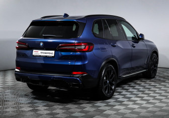 Подержанный автомобиль BMW X5 2020 года (5 фото)