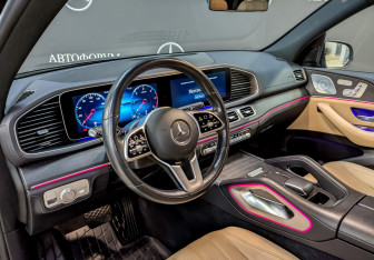 Подержанный автомобиль Mercedes-Benz GLE 2019 года (16 фото)