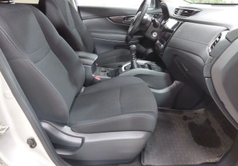 Подержанный автомобиль Nissan X-Trail 2021 года (19 фото)