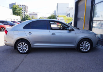 Подержанный автомобиль Skoda Rapid Liftback 2020 года (4 фото)