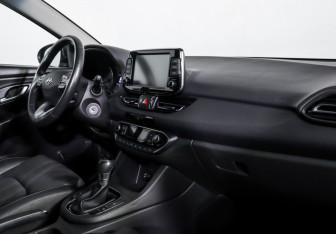 Подержанный автомобиль Hyundai i30 Wagon 2022 года (9 фото)