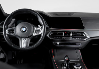 Подержанный автомобиль BMW X5 2019 года (12 фото)