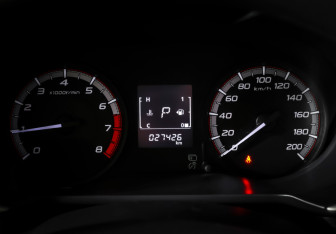 Подержанный автомобиль Mitsubishi Xpander 2023 года (18 фото)