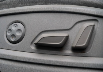 Подержанный автомобиль Audi Q5 2018 года (21 фото)