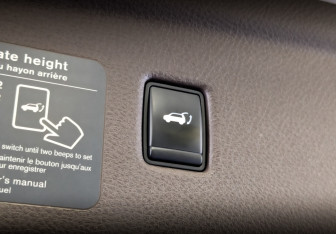 Подержанный автомобиль Infiniti QX50 2021 года (26 фото)