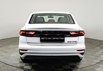 Подержанный автомобиль Geely Emgrand 2023 года (4 фото)