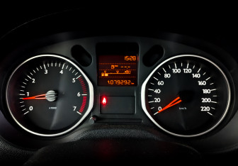 Подержанный автомобиль Citroen C-Elysee 2014 года (13 фото)