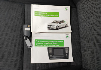 Подержанный автомобиль Skoda Octavia Wagon 2013 года (16 фото)