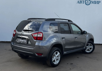 Подержанный автомобиль Nissan Terrano 2014 года (5 фото)