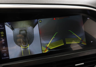 Подержанный автомобиль Geely Tugella 2023 года (13 фото)