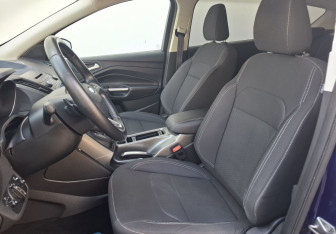 Подержанный автомобиль Ford Kuga 2017 года (10 фото)