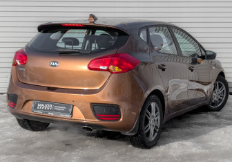 Подержанный автомобиль Kia Ceed Hatchback 2017 года (5 фото)