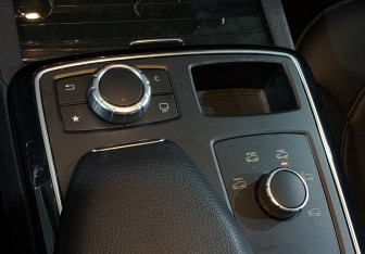 Подержанный автомобиль Mercedes-Benz GLE 2016 года (27 фото)