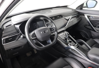 Подержанный автомобиль Geely Atlas Pro 2021 года (9 фото)