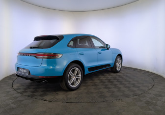 Подержанный автомобиль Porsche Macan 2021 года (5 фото)