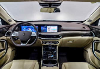 Новый FAW Bestune T77 2023 (10 фото)