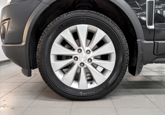 Подержанный автомобиль Opel Antara 2015 года (16 фото)