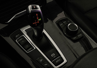 Подержанный автомобиль BMW X3 2014 года (17 фото)