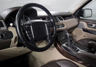 Подержанный автомобиль Land Rover Range Rover Sport 2012 года (14 фото)