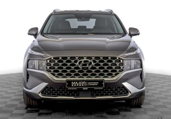 Подержанный автомобиль Hyundai Santa Fe 2022 года (2 фото)