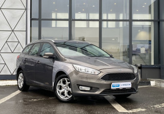 Подержанный автомобиль Ford Focus Wagon 2017 года (3 фото)