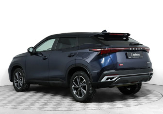 Подержанный автомобиль Omoda C5 2024 года (7 фото)