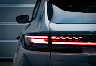 Подержанный автомобиль Changan UNI-K 2024 года (38 фото)