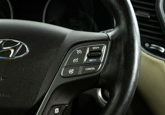 Подержанный автомобиль Hyundai Santa Fe 2013 года (9 фото)