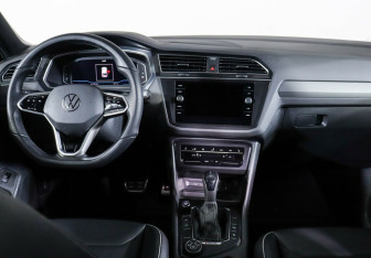 Подержанный автомобиль Volkswagen Tiguan 2021 года (9 фото)