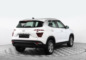 Подержанный автомобиль Hyundai Creta 2021 года (3 фото)