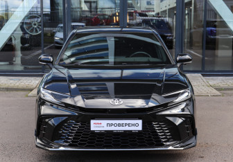 Подержанный автомобиль Toyota Camry Sedan 2025 года (2 фото)