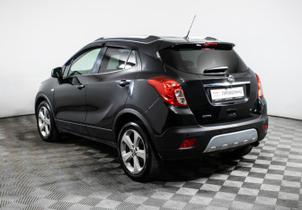 Подержанный автомобиль Opel Mokka 2014 года (7 фото)