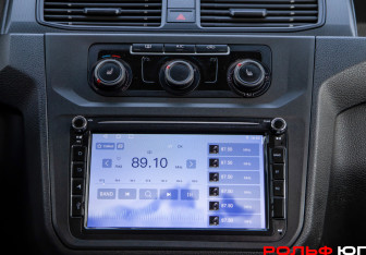 Подержанный автомобиль Volkswagen Caddy Compactvan 2018 года (13 фото)