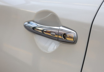 Подержанный автомобиль Infiniti M Sedan 2010 года (22 фото)