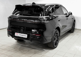 Подержанный автомобиль Voyah Free 2024 года (5 фото)