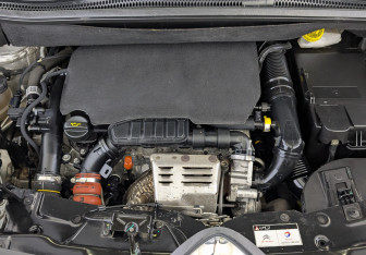 Подержанный автомобиль Citroen C3 Aircross 2018 года (9 фото)