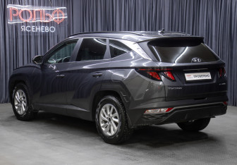 Подержанный автомобиль Hyundai Tucson 2022 года (7 фото)