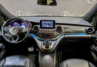 Подержанный автомобиль Mercedes-Benz Vito 2019 года (14 фото)