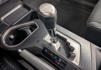 Подержанный автомобиль Toyota RAV4 2017 года (26 фото)