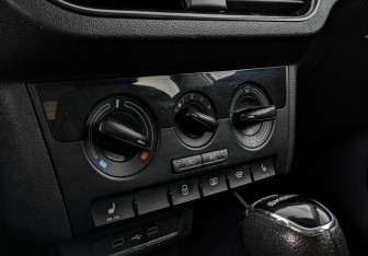 Подержанный автомобиль Skoda Rapid Liftback 2021 года (21 фото)