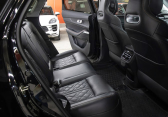 Подержанный автомобиль Changan UNI-K 2023 года (12 фото)