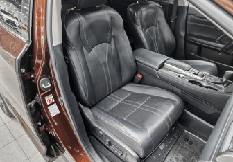 Подержанный автомобиль Lexus RX 2016 года (25 фото)